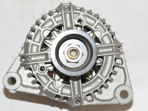 5259577/4892318/4935821 Генератор 28V/70А (120град.81мм) BOSCH 0124555005 ISBe (О+)